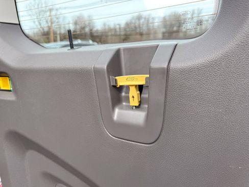 Used 2023 Ford Transit 350 XLT image 17