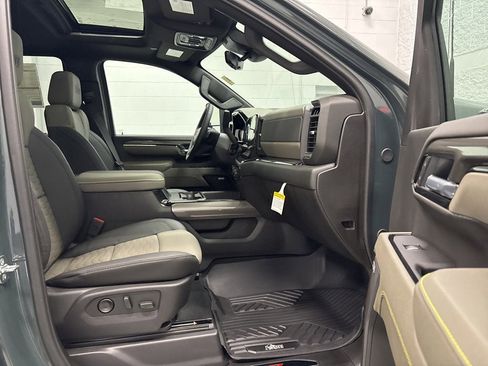 New 2026 Chevrolet Silverado 2500 ZR2 image 36