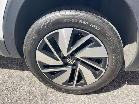 Used 2024 Volkswagen Atlas SEL image 22