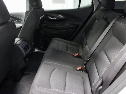 Used 2024 GMC Terrain SLE w/ Driver Convenience Package FWD image 22