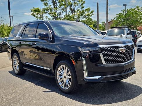 Used 2022 Cadillac Escalade Premium Luxury AWD/4WD image 4