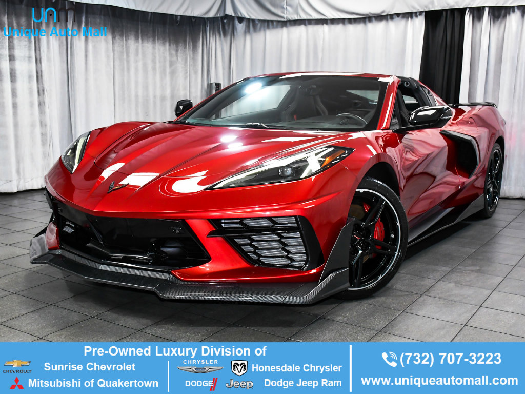 Used 2022 Chevrolet Corvette Stingray Preferred Cpe w/ Z51 Performance Package RWD image 1