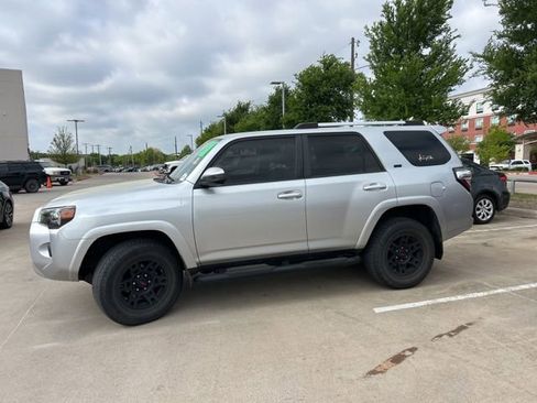 Used 2021 Toyota 4Runner SR5 image 7