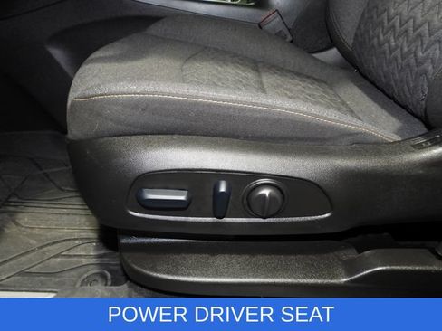 Used 2024 Chevrolet Equinox LT w/ LPO, Floor Liner Package FWD image 8
