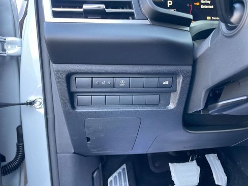 New 2026 Mitsubishi Outlander SEL image 14