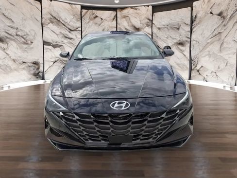 Used 2021 Hyundai Elantra SEL w/ Convenience + Premium Package FWD image 2