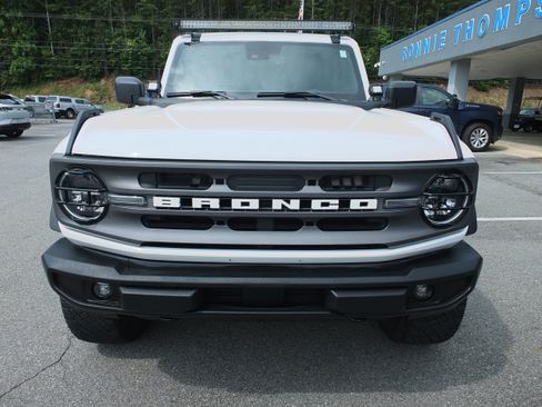 Used 2023 Ford Bronco Big Bend w/ Sasquatch Package AWD/4WD image 8