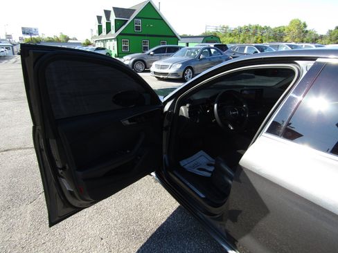 Used 2022 Audi A4 2.0T Premium Plus image 17