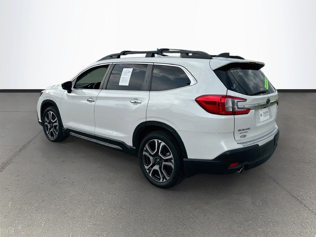 Used 2024 Subaru Ascent Touring w/ Popular Package #2 AWD/4WD image 5