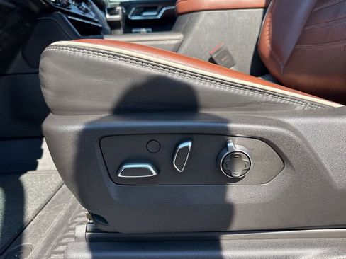 Used 2023 GMC Sierra 1500 Denali Ultimate image 10