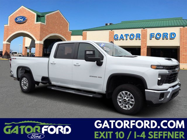 Used 2025 Chevrolet Silverado 2500 LT w/ Convenience Package AWD/4WD image 1