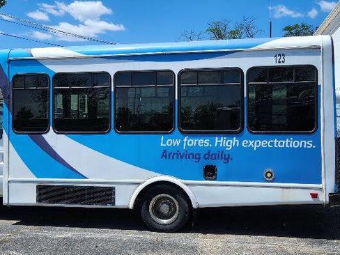 Used 2012 Ford E-450 and Econoline 450 Super Duty w/ Shuttle Bus Prep Pkg image 2