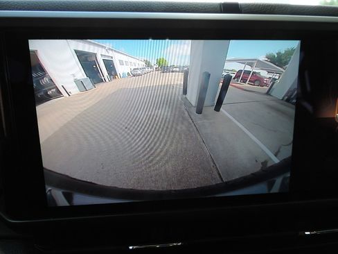 Used 2025 Jeep Wrangler Unlimited Sport AWD/4WD image 25