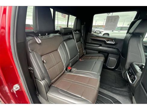 Used 2024 Chevrolet Silverado 1500 High Country w/ Technology Package image 27