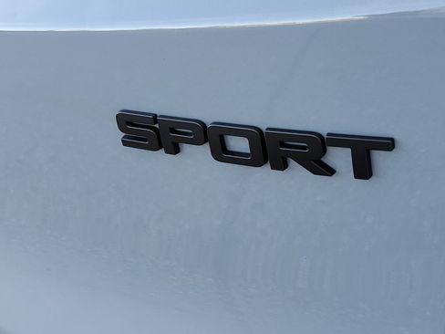 Used 2025 Honda CR-V Sport image 7