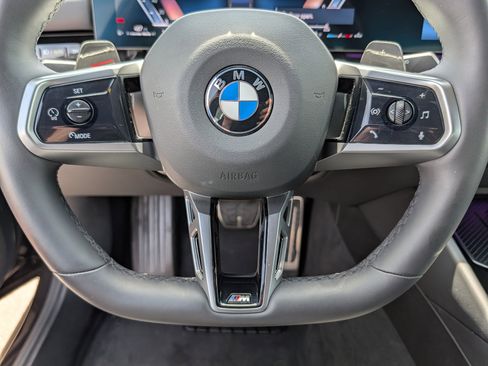 Used 2026 BMW 530i xDrive AWD/4WD image 25