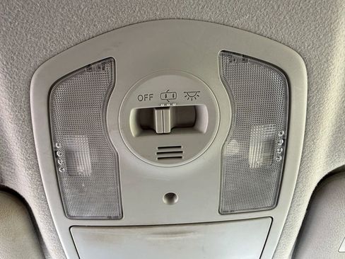 Used 2015 Toyota Prius Two w/ Preferred Accessory Package image 19