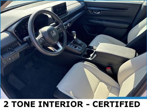 Used 2025 Honda CR-V LX image 11