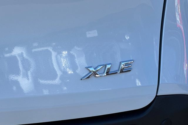 Certified 2026 Toyota Sienna XLE FWD image 34