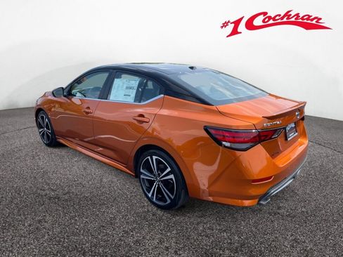 Used 2023 Nissan Sentra SR w/ SR Premium Package FWD image 12