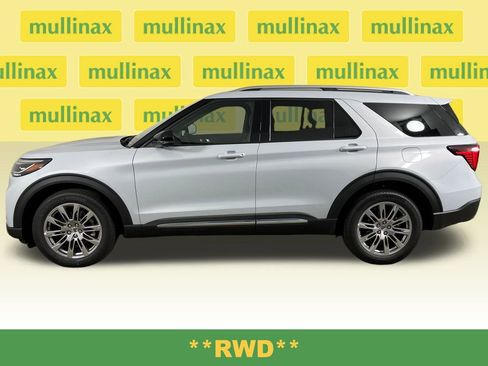 New 2026 Ford Explorer Platinum image 12