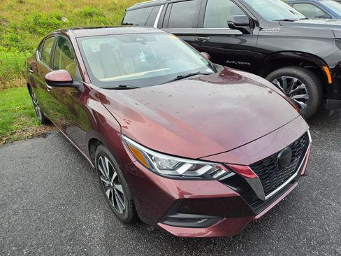 Used 2023 Nissan Sentra SV w/ SV Premium Package FWD image 3