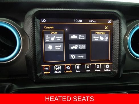 Used 2023 Jeep Wrangler Unlimited Rubicon 4xe w/ Cold Weather Group AWD/4WD image 13