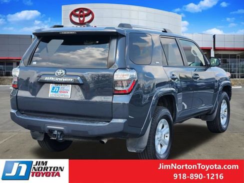 Used 2024 Toyota 4Runner SR5 AWD/4WD image 6