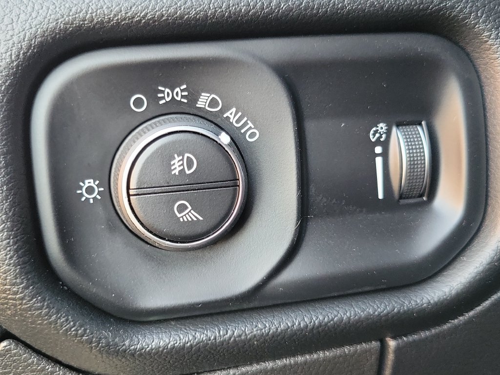 Used 2020 RAM 1500 Rebel w/ Rebel Level 2 Equipment Group AWD/4WD image 17
