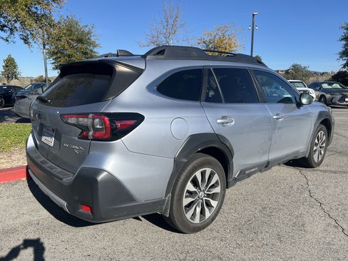 Used 2023 Subaru Outback Limited XT image 4