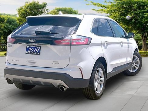 Used 2019 Ford Edge SEL w/ Equipment Group 201A FWD image 12