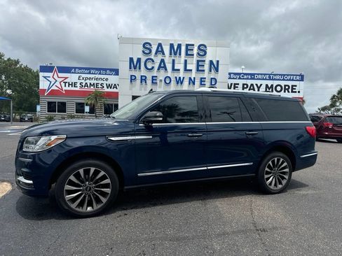 Used 2020 Lincoln Navigator L Reserve w/ Luxury Package AWD/4WD image 2