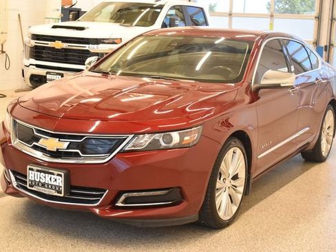 Used 2017 Chevrolet Impala Premier w/ Enhanced Convenience Package FWD image 9