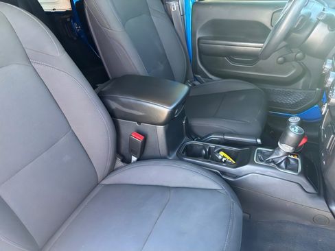 Used 2021 Jeep Wrangler Unlimited Sport image 10