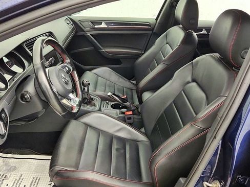 Used 2017 Volkswagen GTI SE FWD image 19