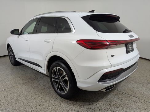 Certified 2025 Audi Q5 Premium w/ Premium Plus AWD/4WD image 5