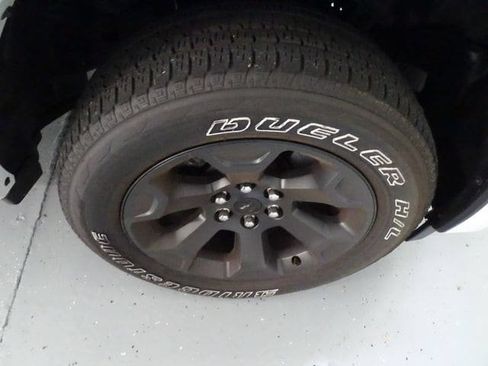Certified 2025 RAM 1500 Big Horn AWD/4WD image 30