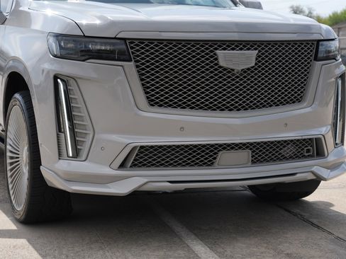 Certified 2023 Cadillac Escalade V image 30