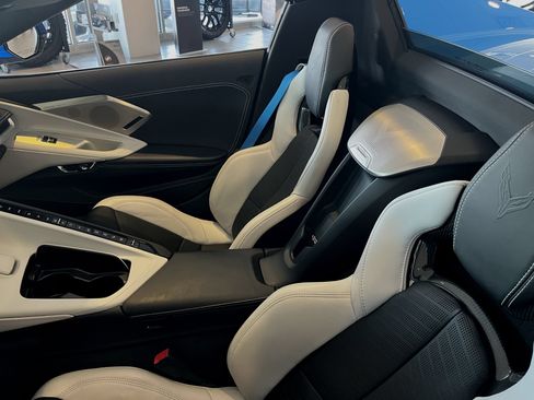 Used 2024 Chevrolet Corvette Stingray Preferred Conv w/ Battery Protection Package RWD image 8