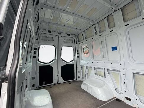 Used 2024 Mercedes-Benz Sprinter 3500 image 13