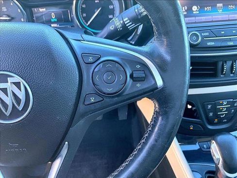 Used 2018 Buick Envision Essence image 19