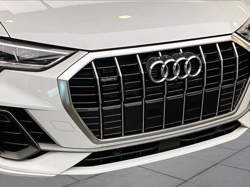 Certified 2024 Audi Q3 2.0T Premium Plus w/ Premium Plus Package AWD/4WD image 32