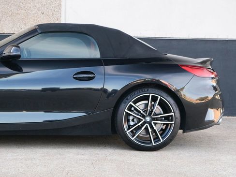 Used 2019 BMW Z4 sDrive30i image 8