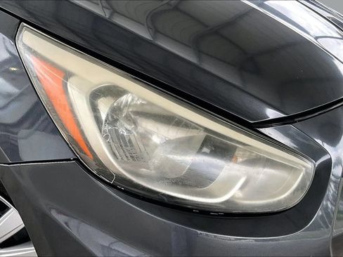 Used 2017 Hyundai Accent SE FWD image 27