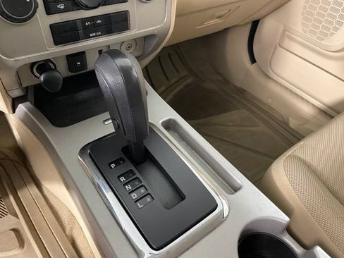 Used 2009 Ford Escape XLT FWD image 9