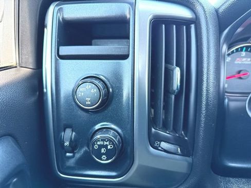 Used 2014 Chevrolet Silverado 1500 LT w/ LT Convenience Package AWD/4WD image 16