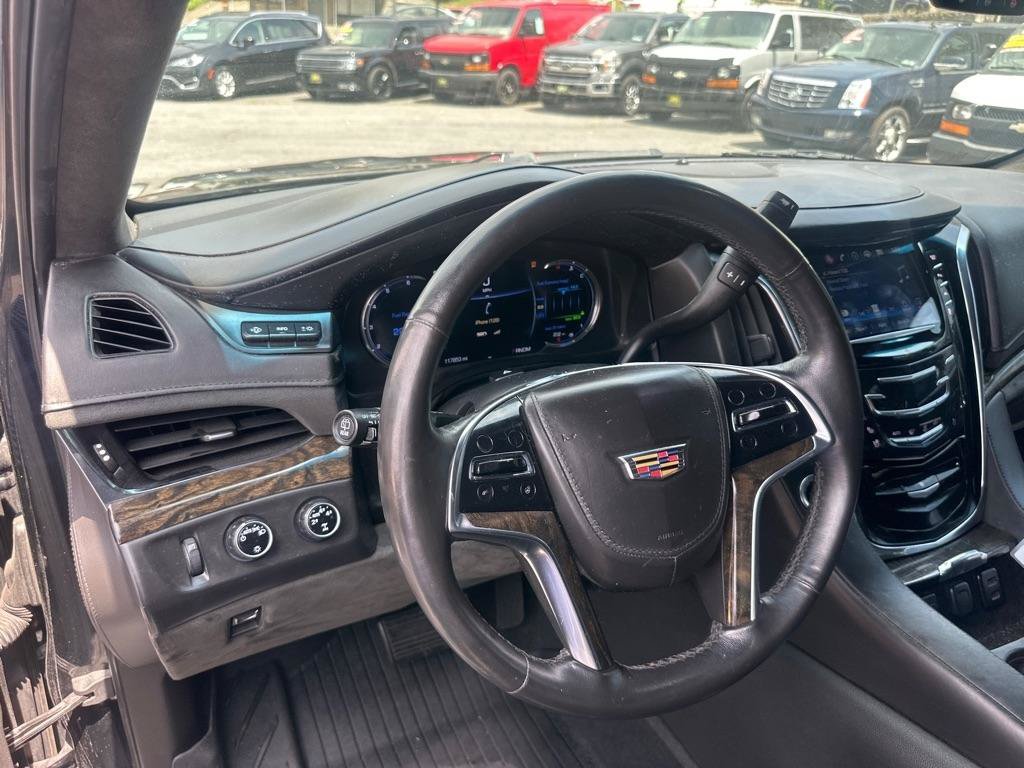 Used 2016 Cadillac Escalade Platinum AWD/4WD image 22