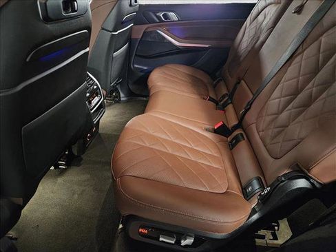 Certified 2023 BMW X7 xDrive40i w/ Climate Comfort Package image 17