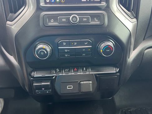 Used 2020 Chevrolet Silverado 1500 Custom Trail Boss w/ Custom Convenience Package AWD/4WD image 29