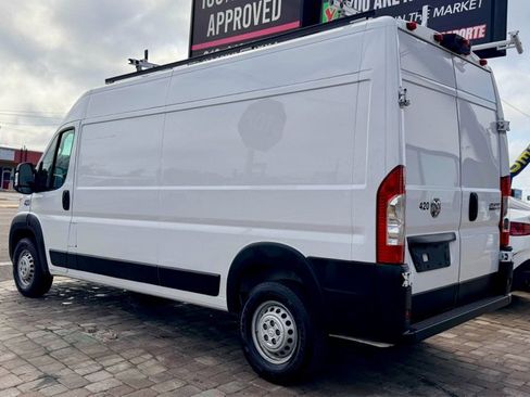 Used 2024 RAM ProMaster 2500 w/ Convenience Group image 18